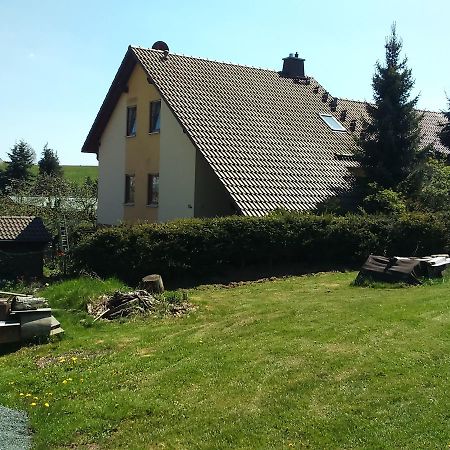 Apartment With Views Of The Ore Mountains Oelsnitz  エクステリア 写真