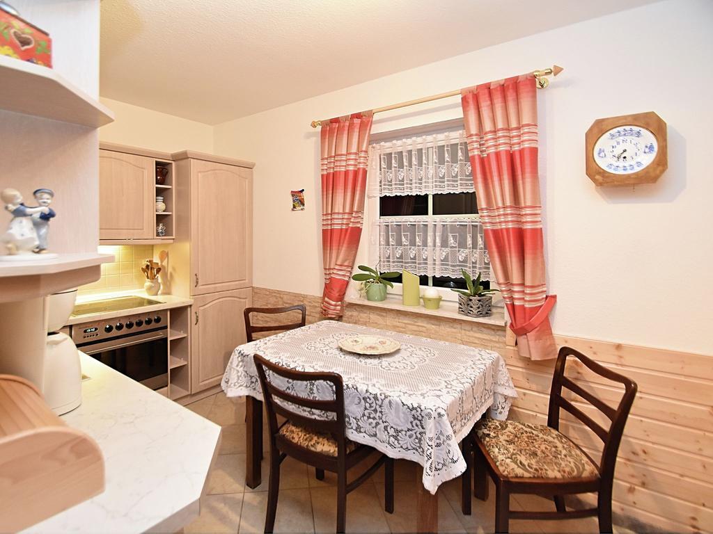 Apartment With Views Of The Ore Mountains Oelsnitz  エクステリア 写真